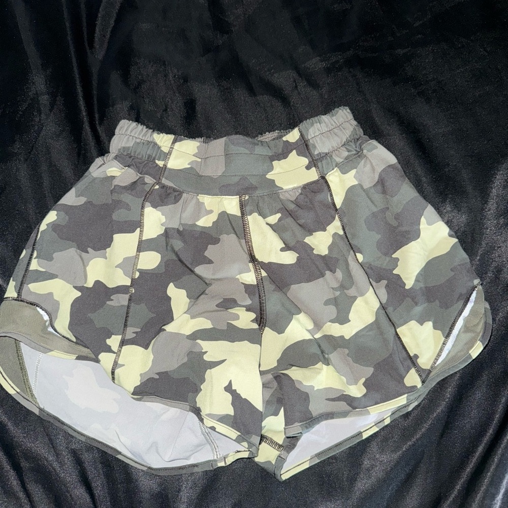 Lululemon Hotty Hots - Heritage 365 Camo
